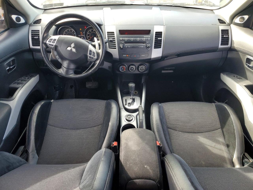 Mitsubishi OUTLANDER 2011 — Copart