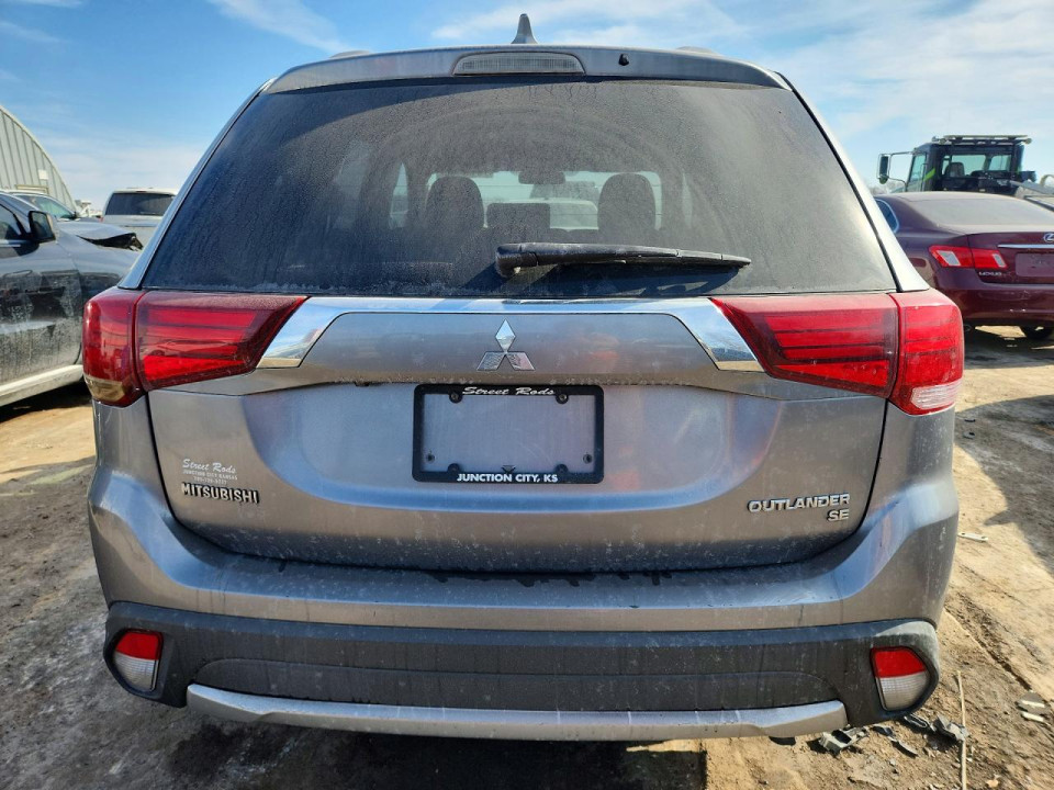 Mitsubishi OUTLANDER 2018 — Copart