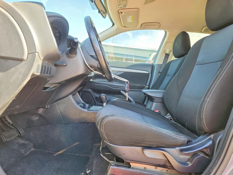 Mitsubishi OUTLANDER 2016 — Copart