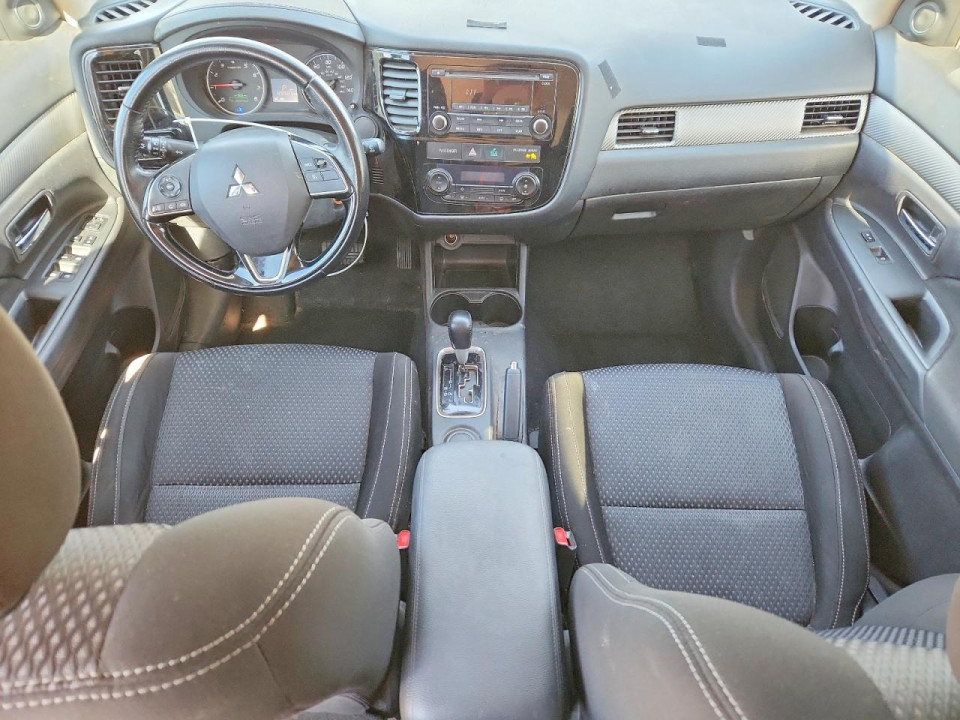 Mitsubishi OUTLANDER 2016 — Copart