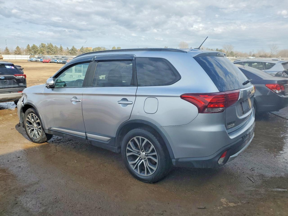 Mitsubishi OUTLANDER 2016 — Copart