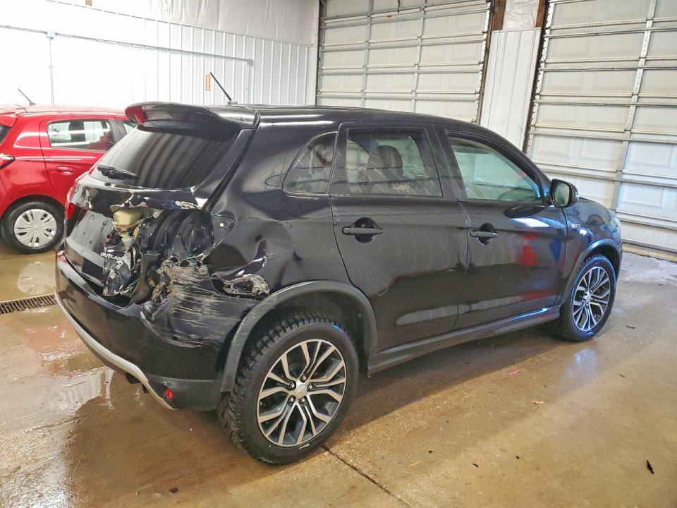 Mitsubishi OUTLANDER 2016 — Copart