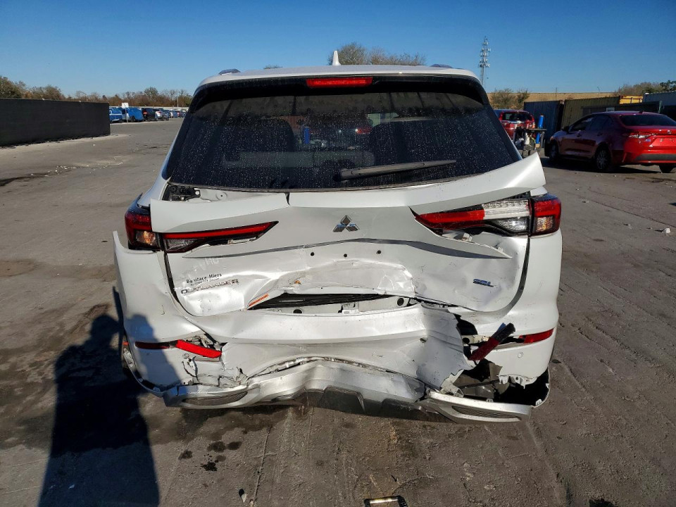 Mitsubishi OUTLANDER 2024 — Copart