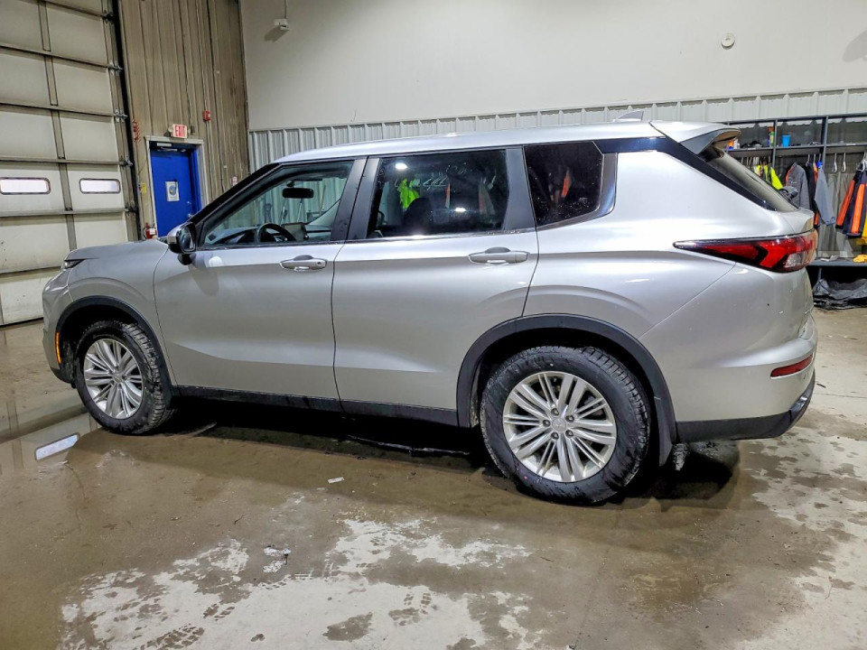 Mitsubishi OUTLANDER 2023 — Copart