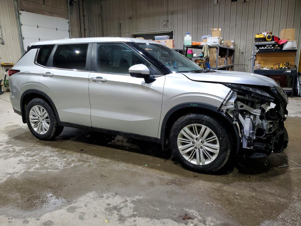 Mitsubishi OUTLANDER 2023 — Copart