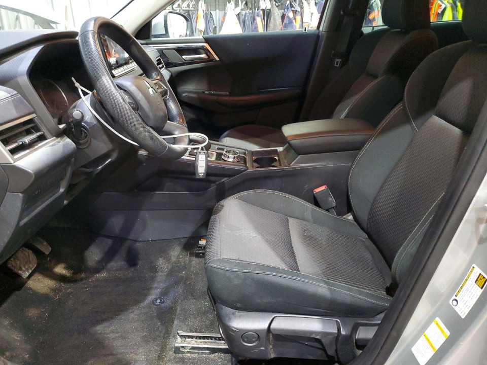 Mitsubishi OUTLANDER 2023 — Copart