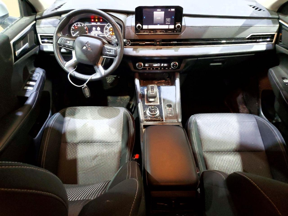 Mitsubishi OUTLANDER 2023 — Copart