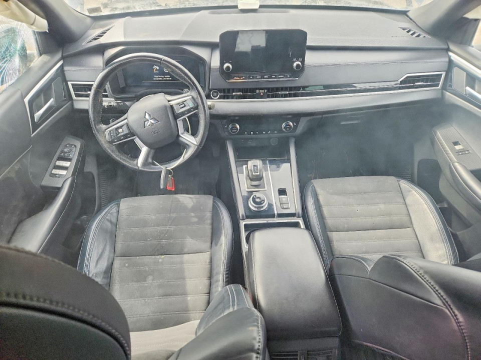 Mitsubishi OUTLANDER 2023 — Copart