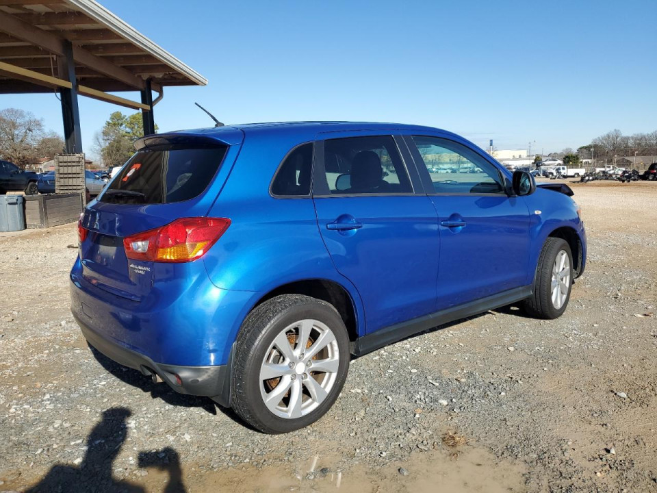 Mitsubishi OUTLANDER 2015 — Copart