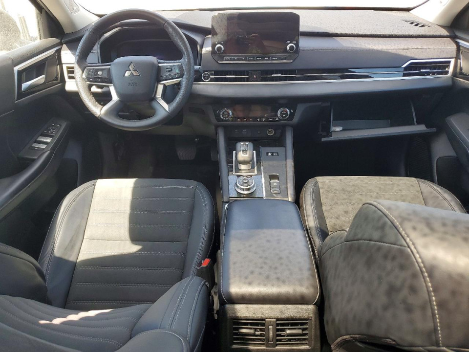 Mitsubishi OUTLANDER 2025 — Copart