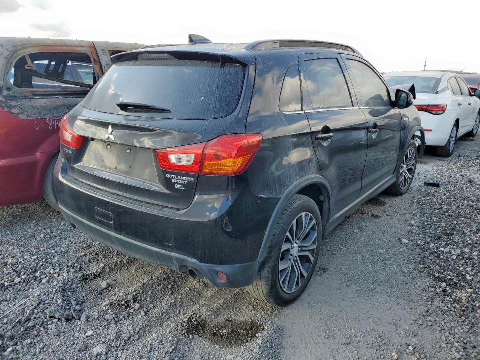 Mitsubishi OUTLANDER 2017 — Copart