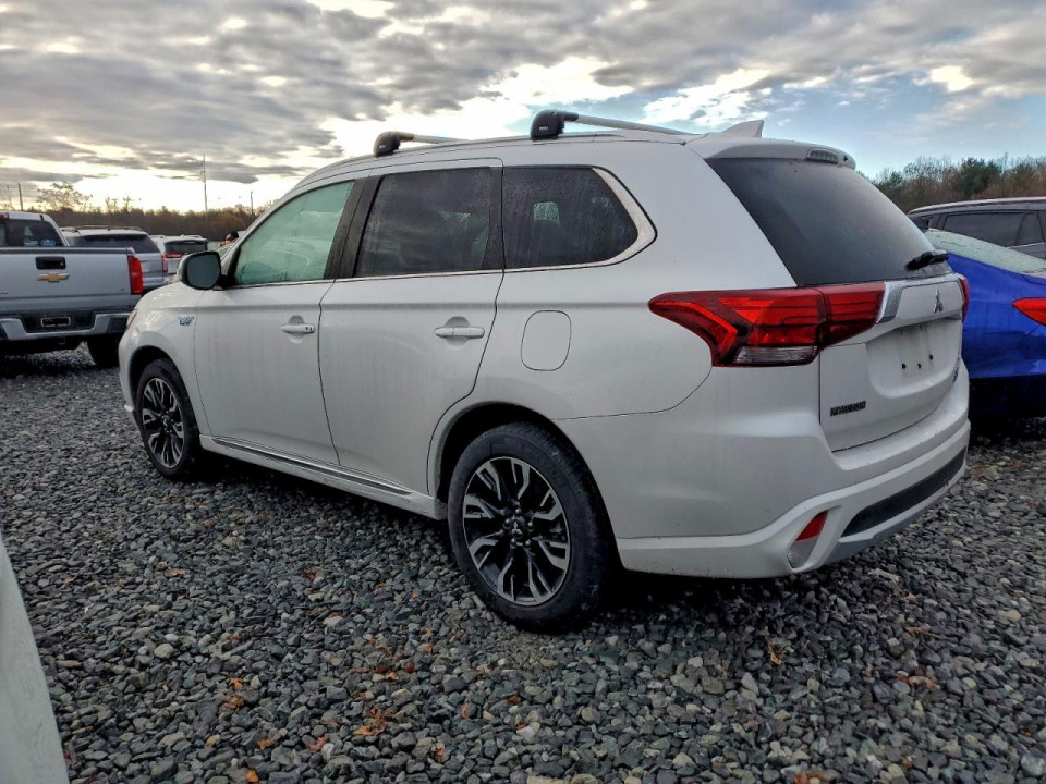 Mitsubishi OUTLANDER 2018 — Copart