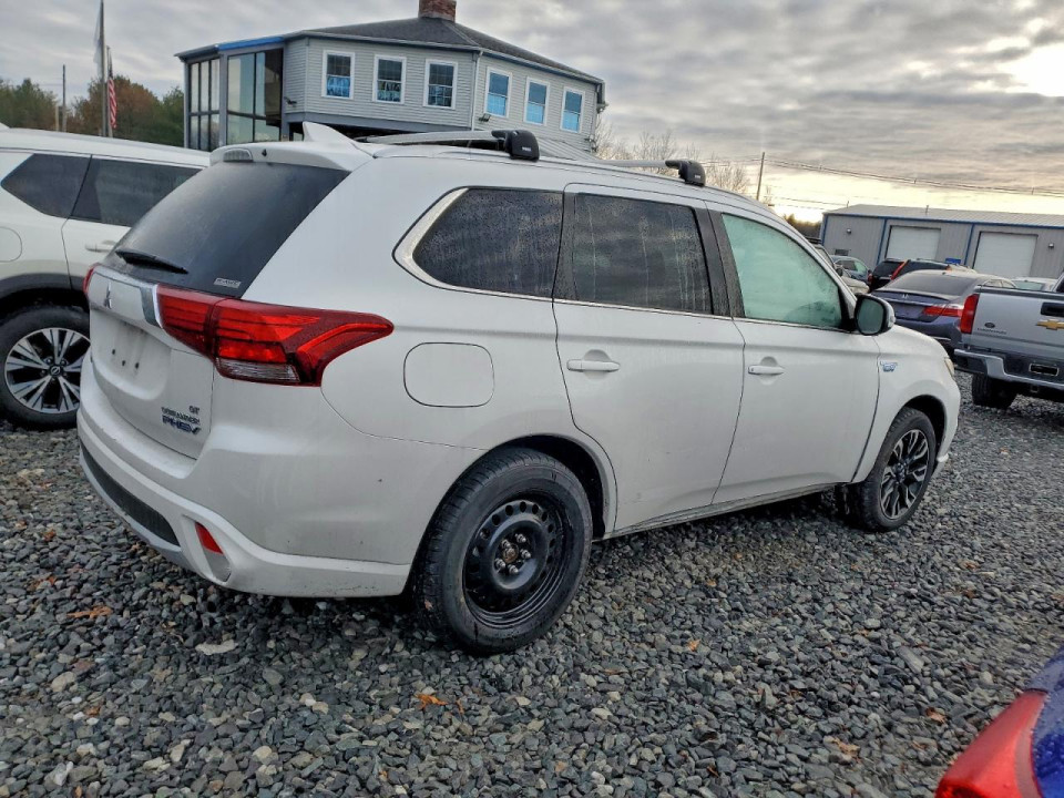 Mitsubishi OUTLANDER 2018 — Copart