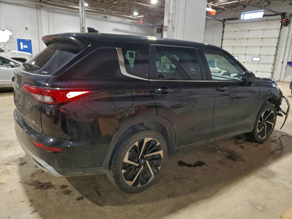 Mitsubishi OUTLANDER 2023 — Copart
