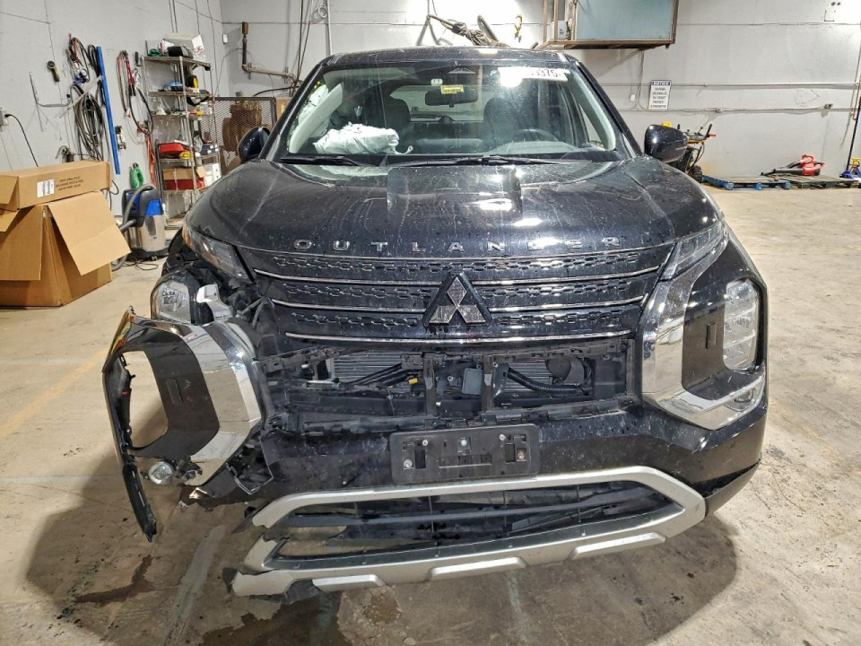 Mitsubishi OUTLANDER 2023 — Copart