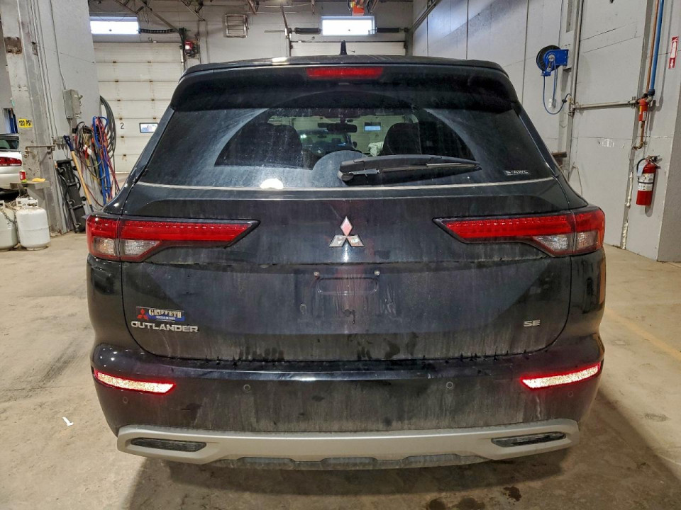 Mitsubishi OUTLANDER 2023 — Copart