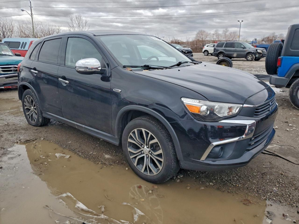 Mitsubishi OUTLANDER 2017 — Copart