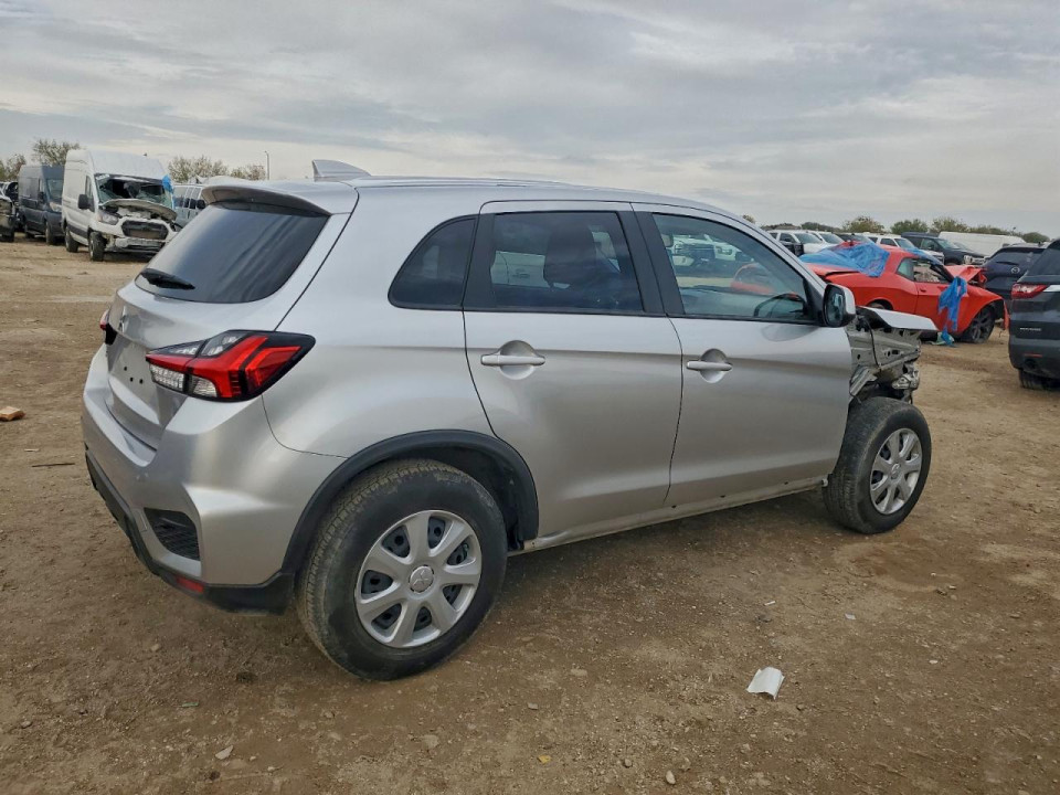 Mitsubishi OUTLANDER 2023 — Copart
