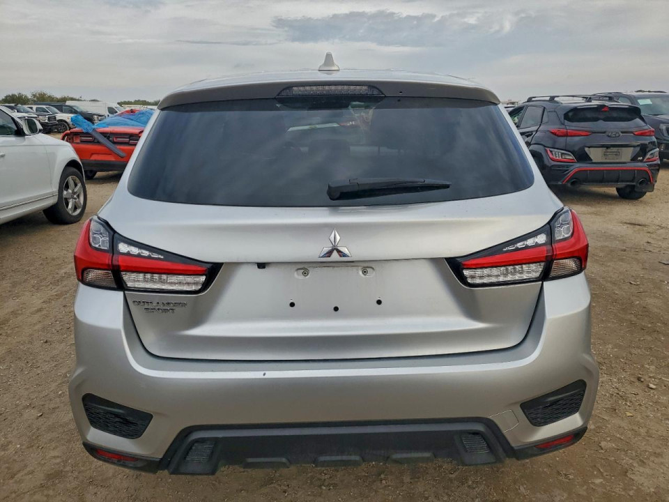 Mitsubishi OUTLANDER 2023 — Copart