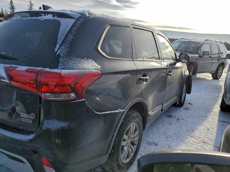 Mitsubishi OUTLANDER 2020 — Copart