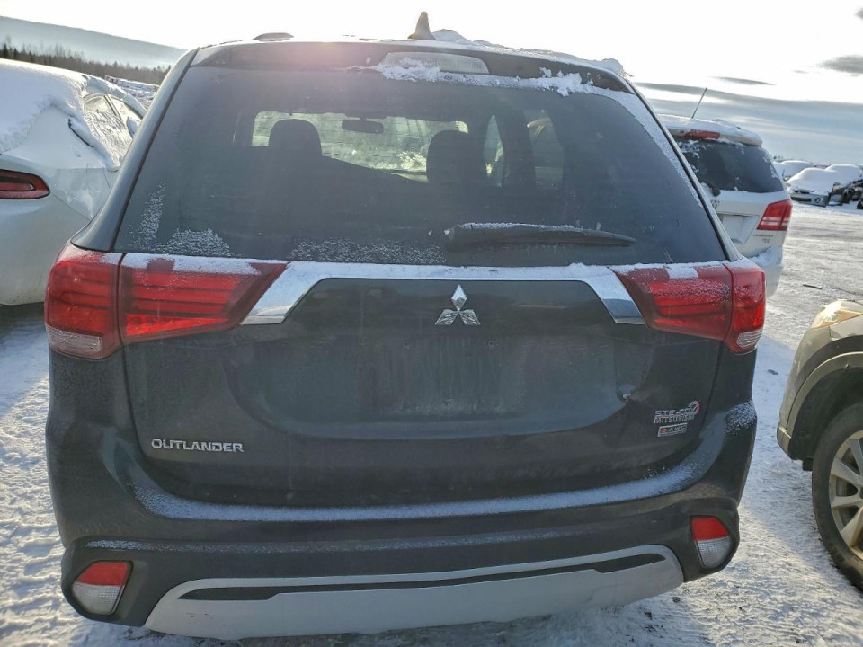 Mitsubishi OUTLANDER 2020 — Copart