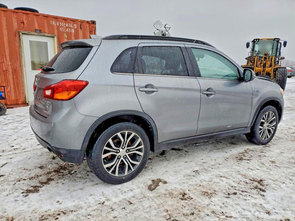 Mitsubishi OUTLANDER 2017 — Copart