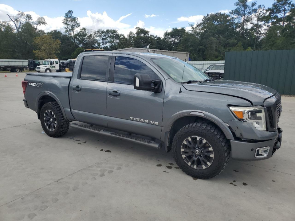 Nissan TITAN SV/SL/PRO-4X/PLATINUM RESERVE 2018 — Copart