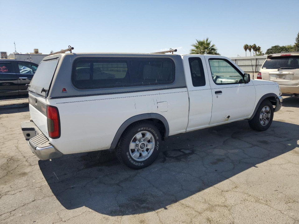 Nissan FRONTIER 2000 — Copart