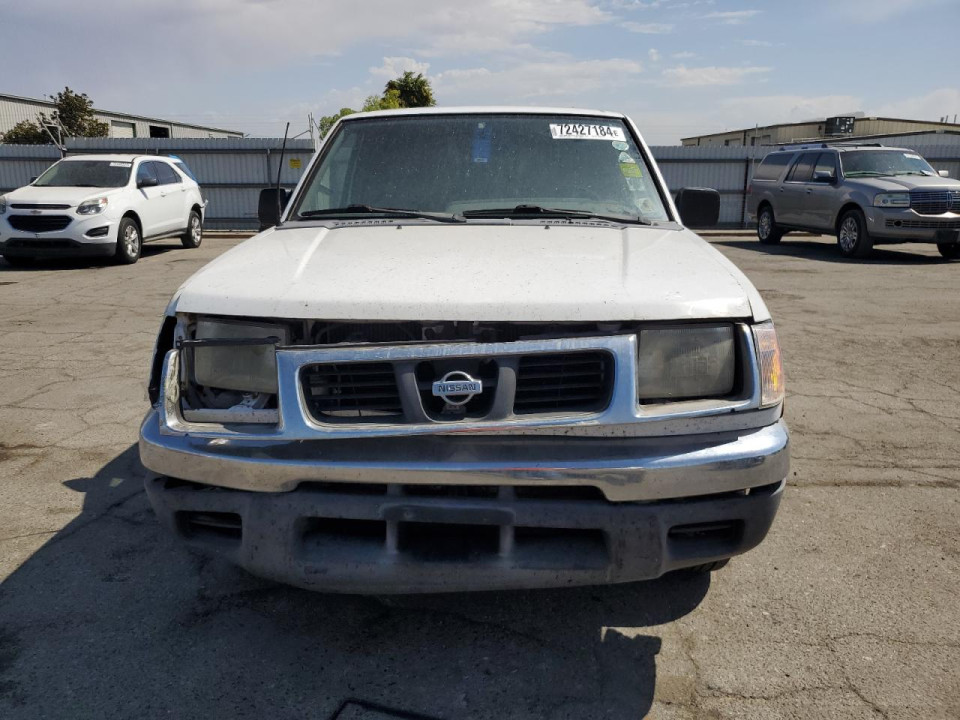Nissan FRONTIER 2000 — Copart