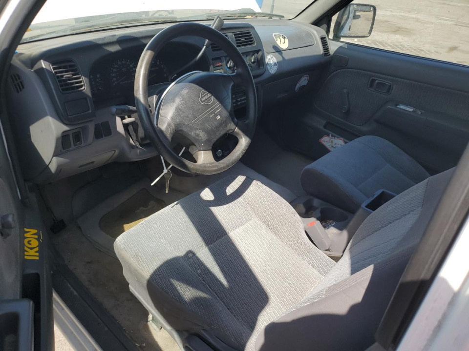Nissan FRONTIER 2000 — Copart