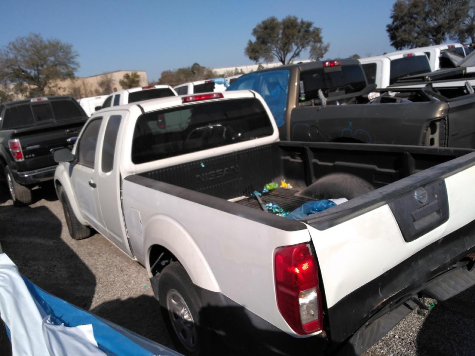 Nissan FRONTIER 2015 — Copart