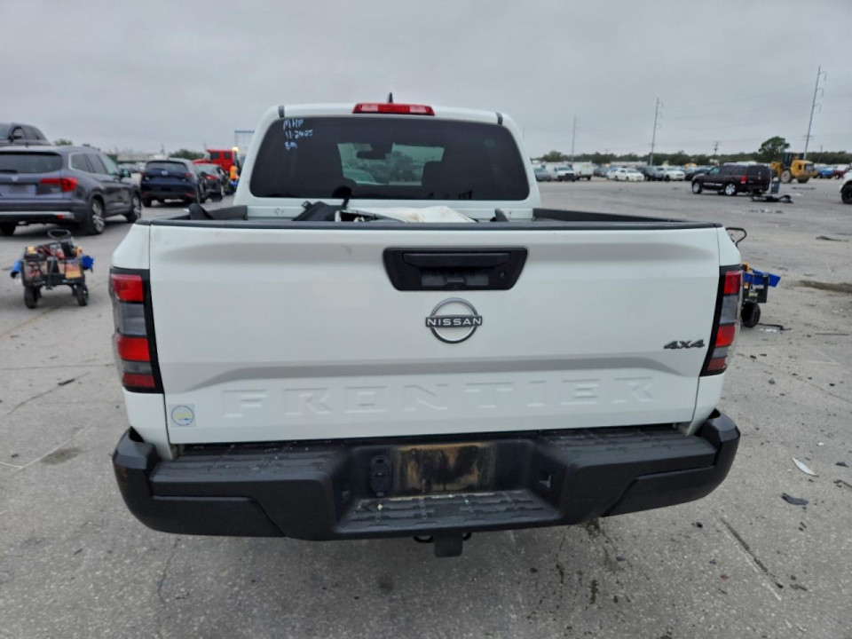 Nissan FRONTIER 2024 — Copart