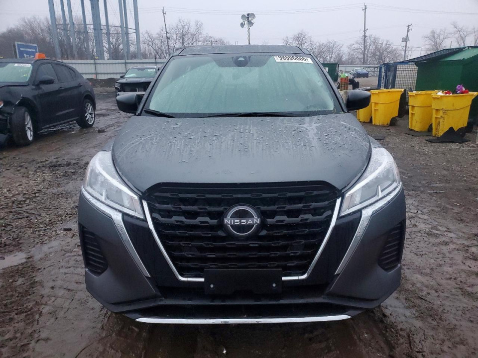 Nissan KICKS PLAY 2025 — Copart