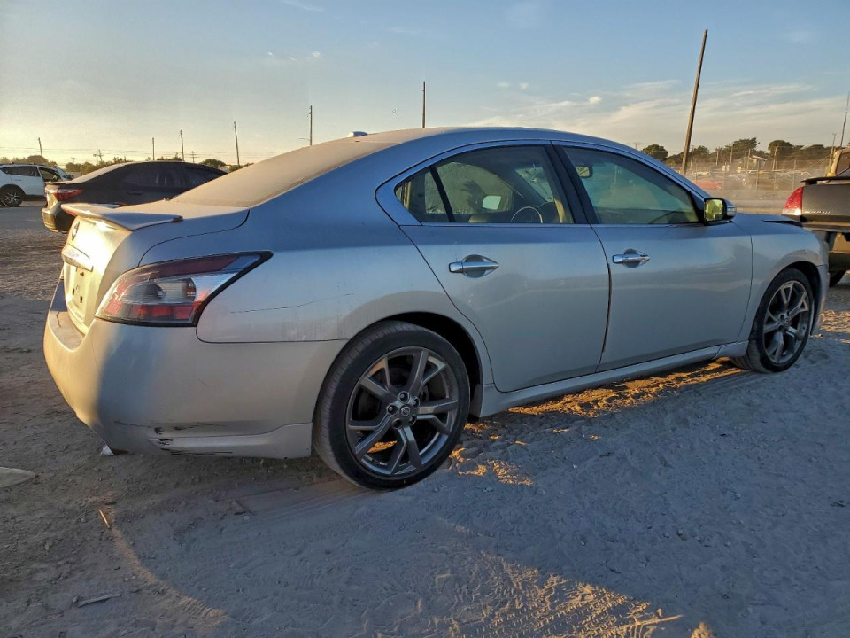 Nissan MAXIMA 2013 — Copart