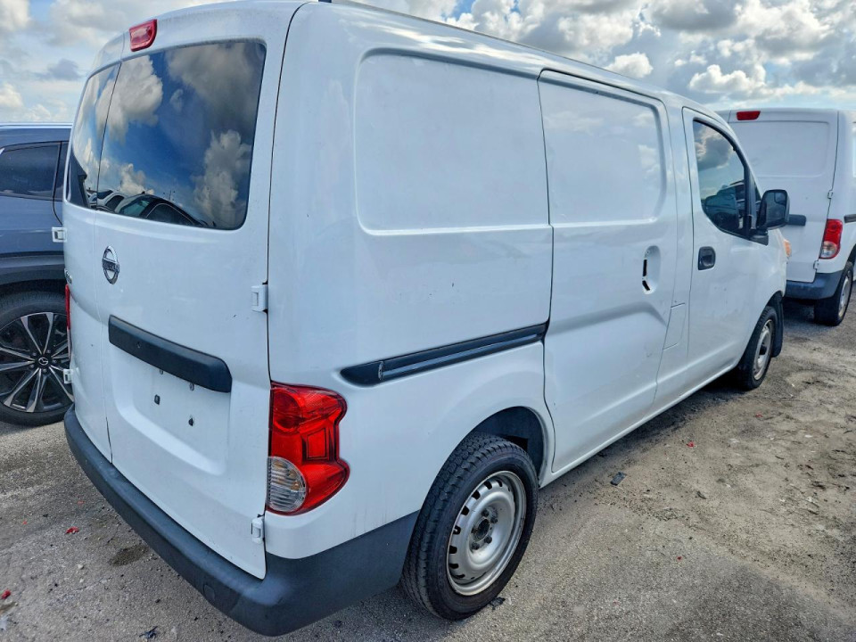 Nissan NV200 S 2015 — Copart