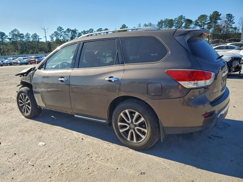 Nissan PATHFINDER 2016 — Copart