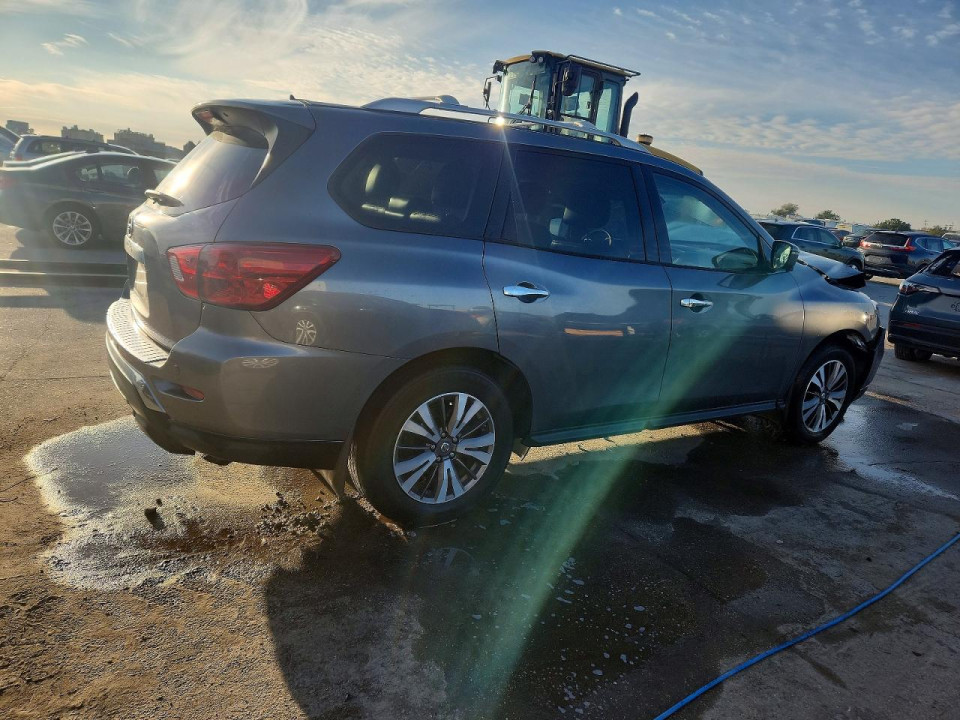 Nissan PATHFINDER 2017 — Copart