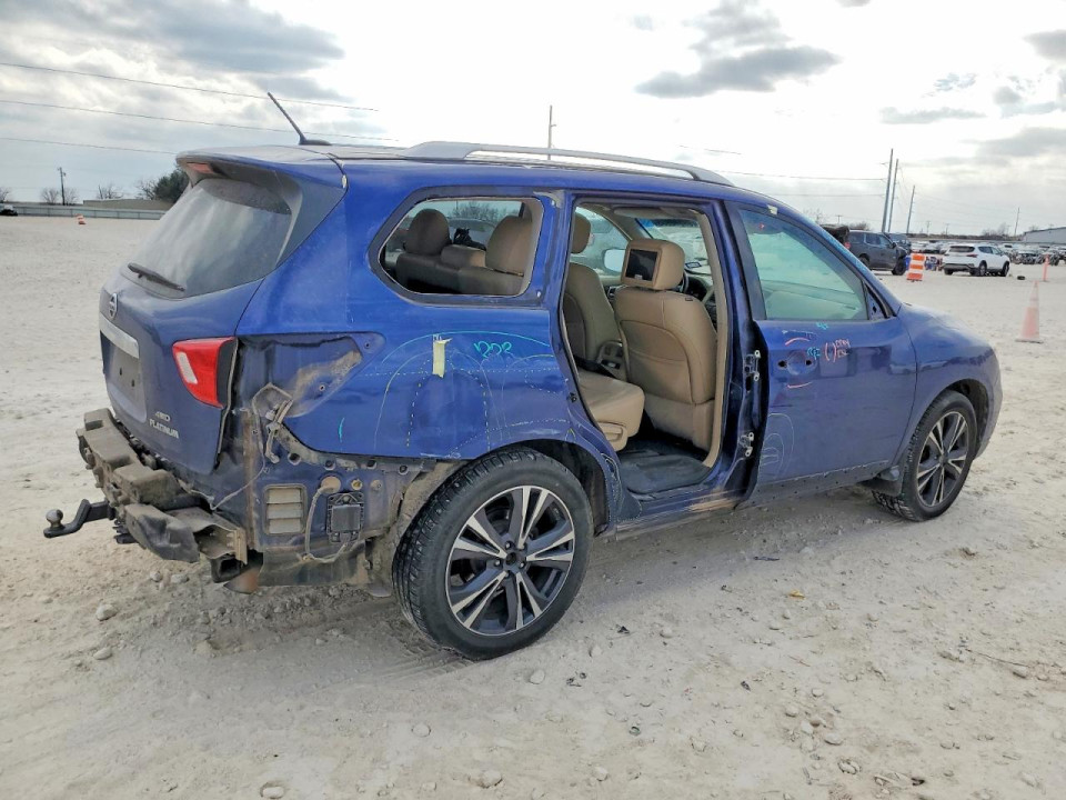 Nissan PATHFINDER 2017 — Copart