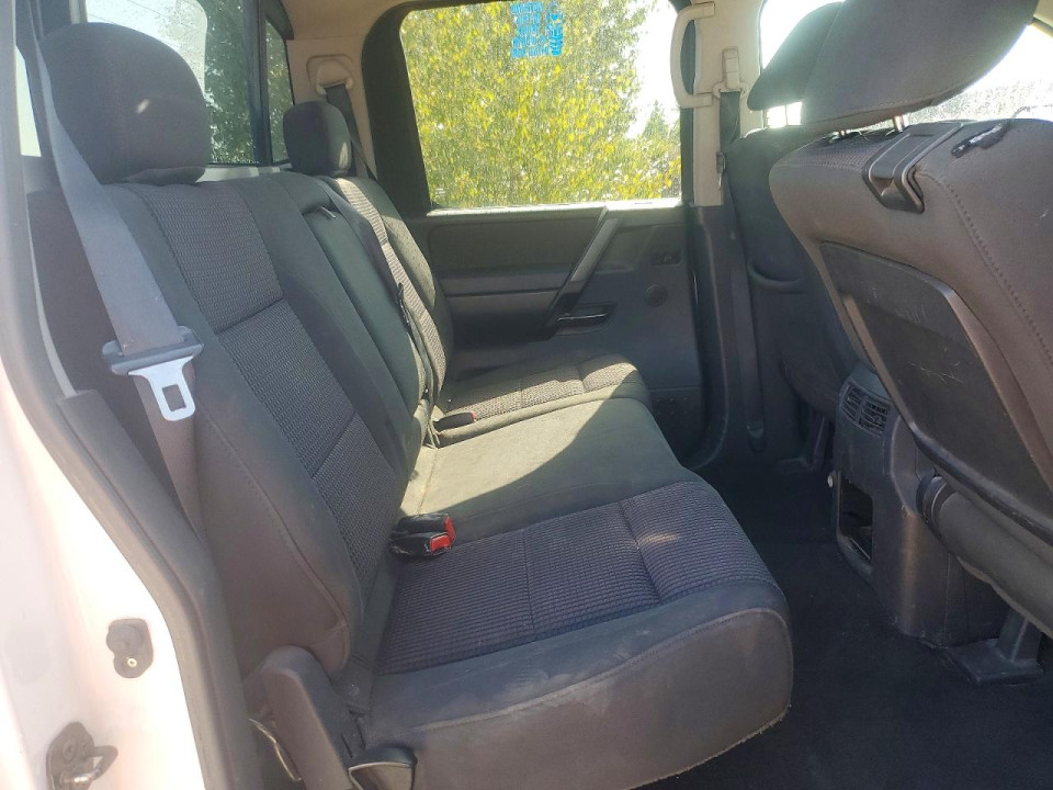Nissan TITAN 2010 — Copart