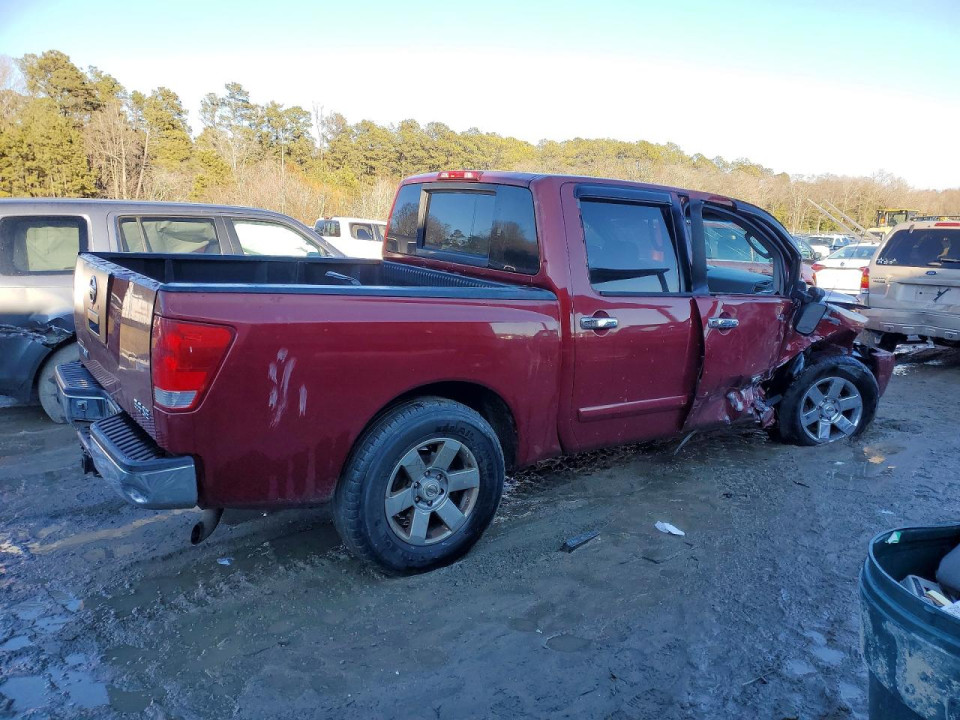 Nissan TITAN 2005 — Copart