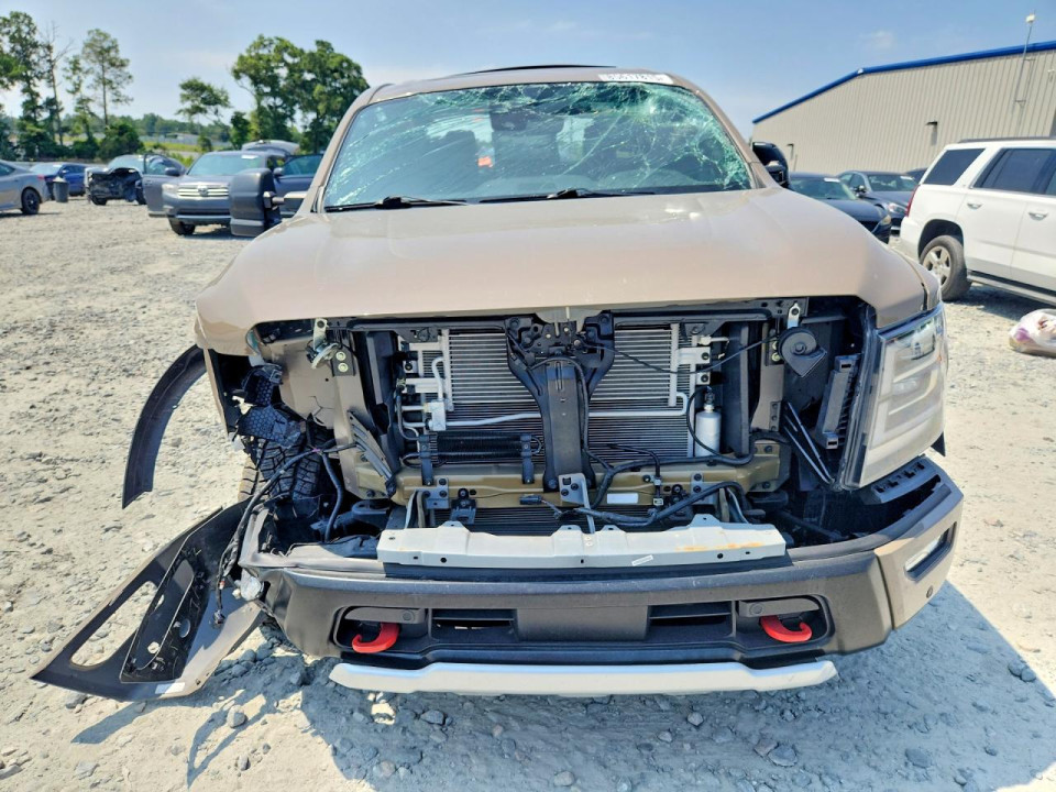 Nissan TITAN 2024 — Copart