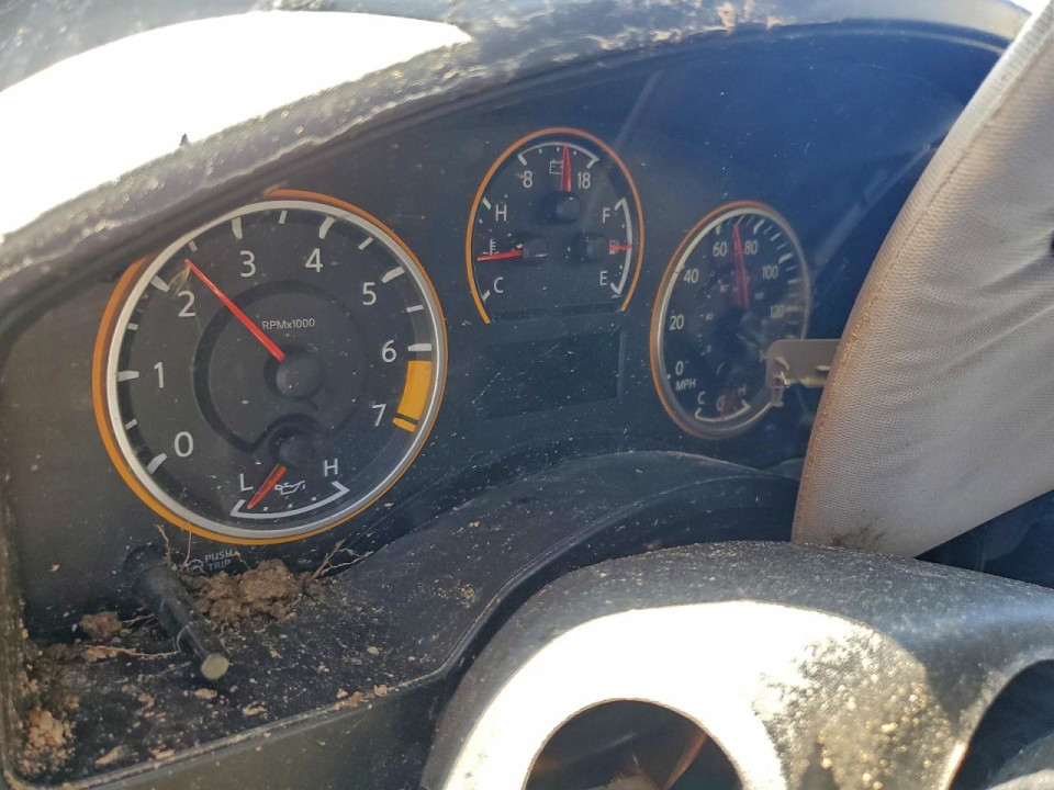 Nissan TITAN 2011 — Copart