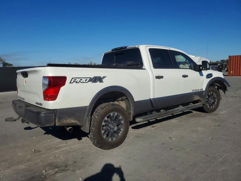 Nissan TITAN 2018 — Copart