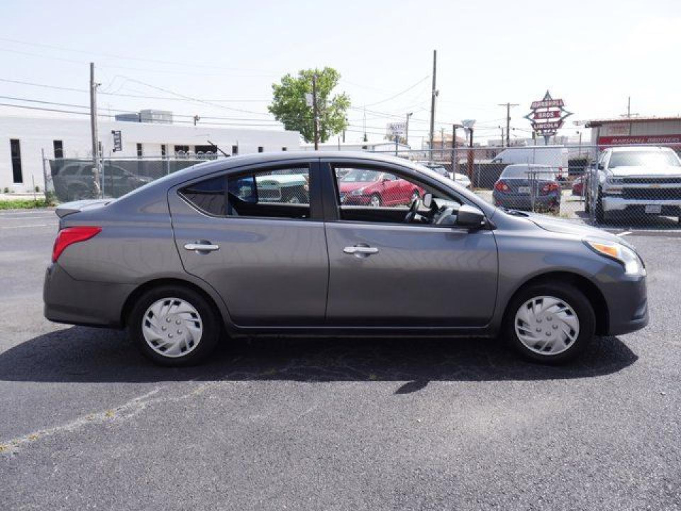 Nissan VERSA 2017 — Copart