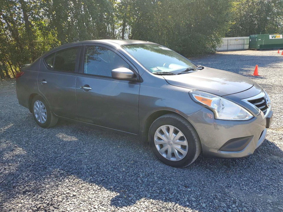 Nissan VERSA 2017 — Copart