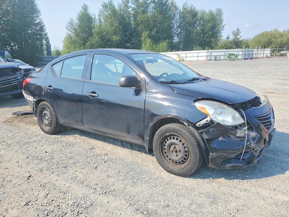 Nissan VERSA 2013 — Copart