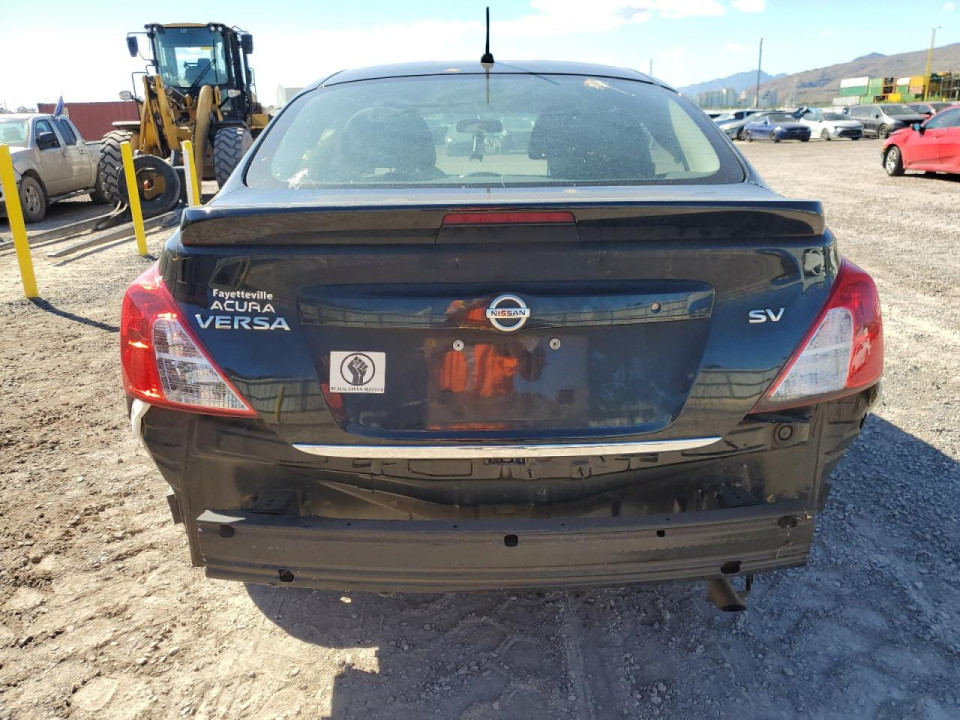 Nissan VERSA 2017 — Copart