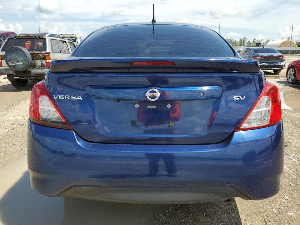Nissan VERSA 2019 — Copart