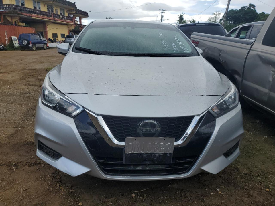 Nissan VERSA 2021 — Copart