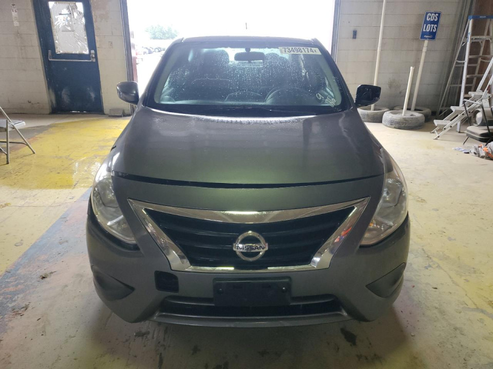 Nissan VERSA 2019 — Copart